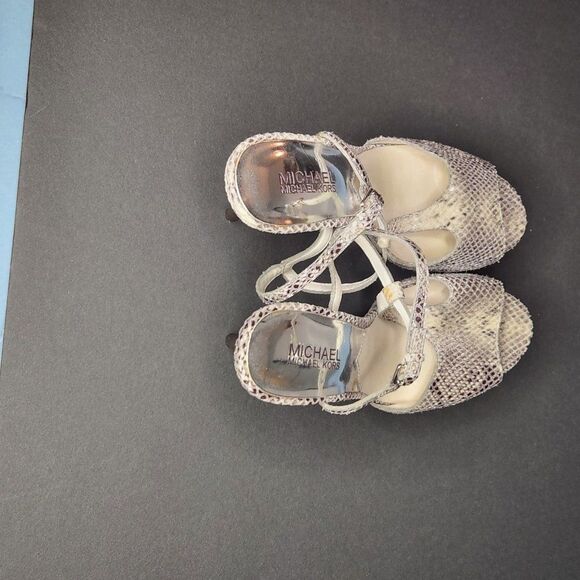 Michael Kors Silver platform snakeskin Pumps Strappy heel , size 8.5 - Picture 3 of 7